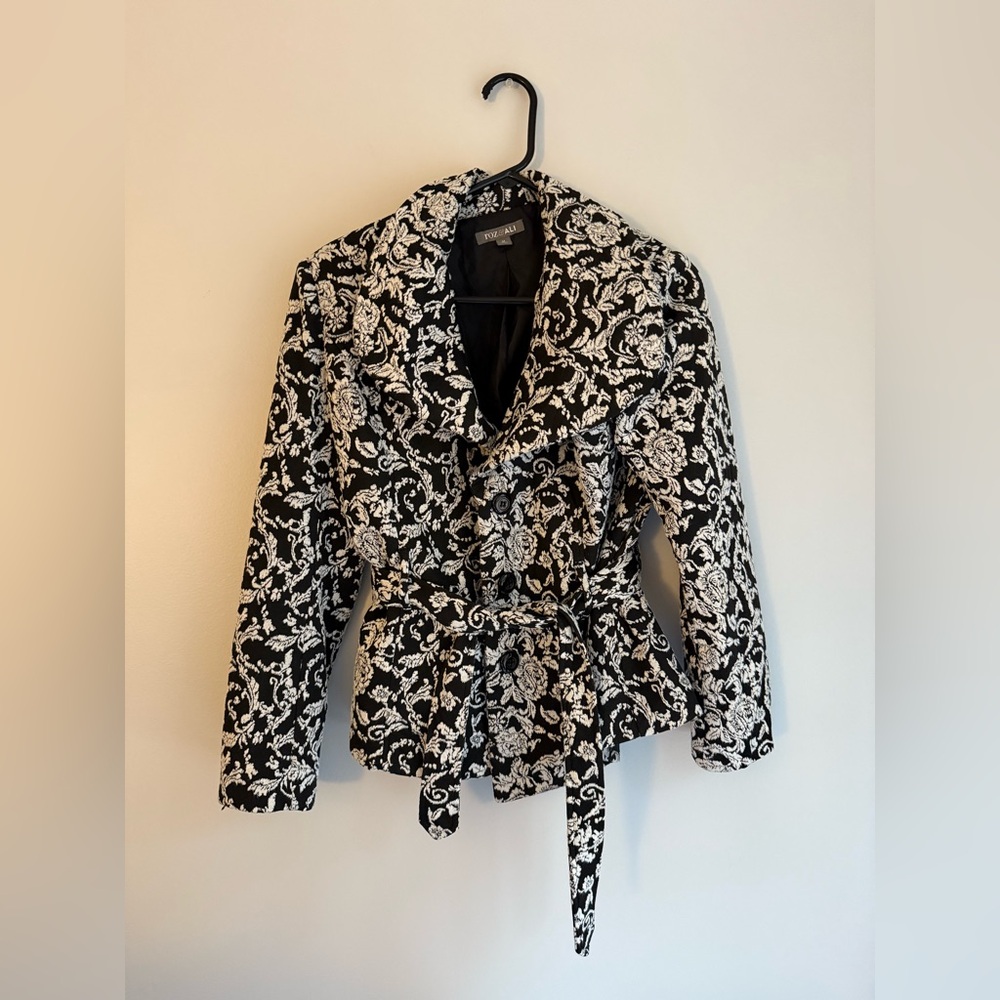 Roz & Ali Tie Jacket